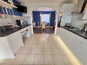 Kitchen- click for photo gallery